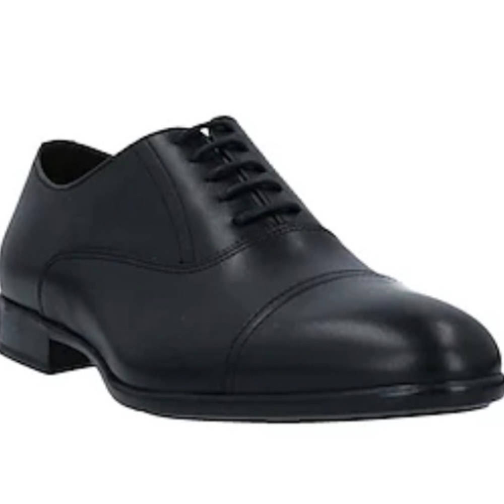 DOUCAL’S lace up shoes